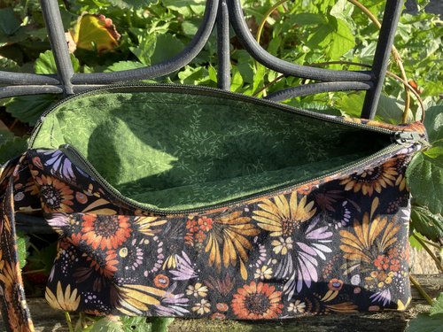 Handmade zippered wristlet bag (Clutch) Large by Lucky Burrito featuring autumn flowers