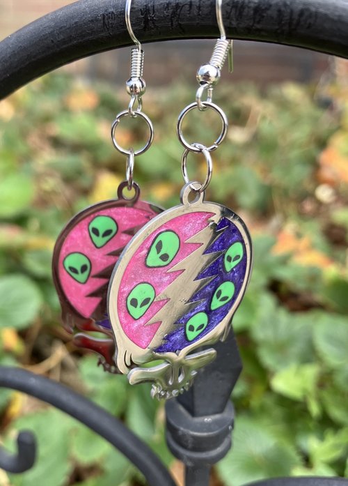 Handmade by Lucky Burrito Stealie earrings aliens