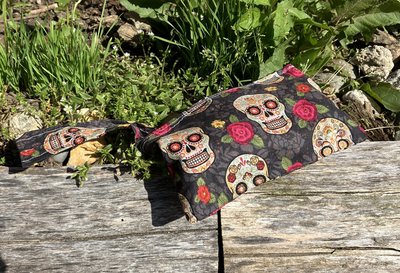 sugar skulls  motif  velcro  wristlet bags (clutch) M