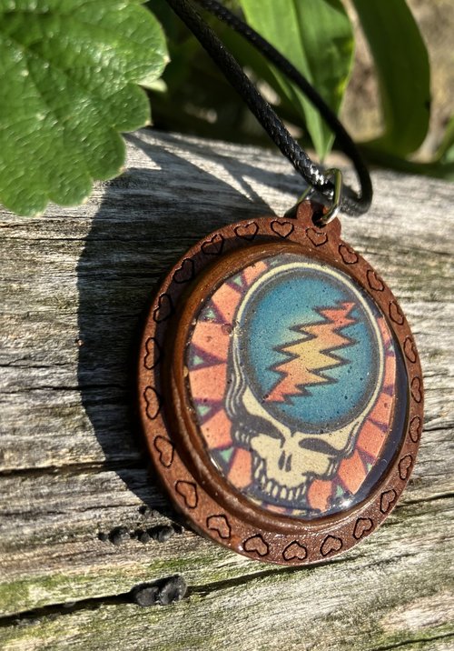 Grateful dead Stealie wooden pendant  (carved hearts) necklace