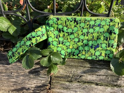 Handmade zippered wristlet bag (Clutch) Large by Lucky Burrito featuring aliens